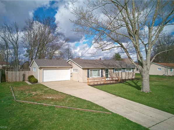 9275 Dorothy Dr, Streetsboro, OH 44241