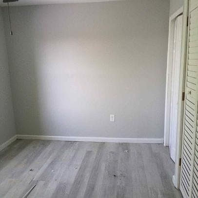 3rd image of 1812 W 2nd St