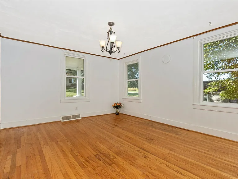 13634 Glissans Mill Rd — Photo 12