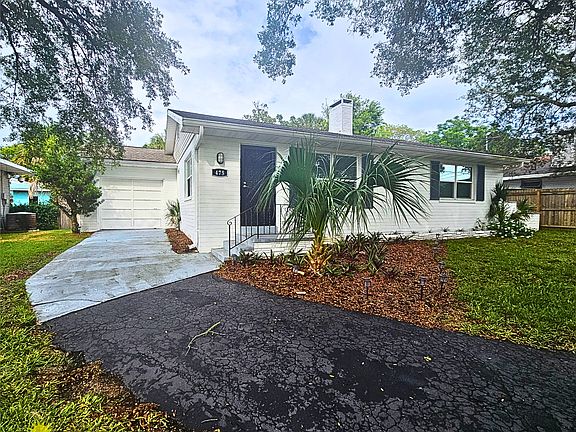 2nd image of 475 Riverside Dr