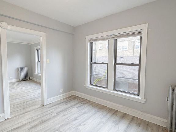 3rd image of 6949 N Ashland Ave #2F
