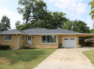 207 S Chestnut St, Strasburg, IL 62465