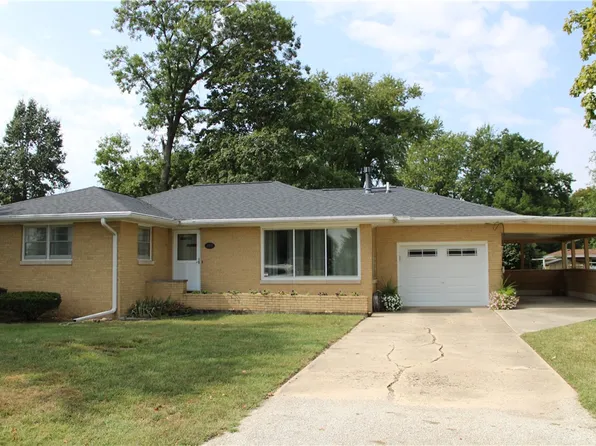207 S Chestnut St, Strasburg, IL 62465
