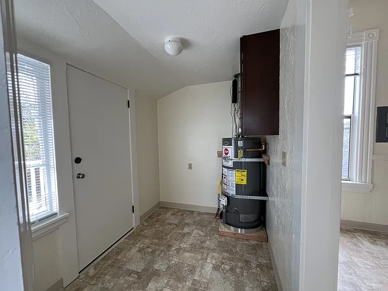 1309 Santa Clara Ave #D — Photo 16