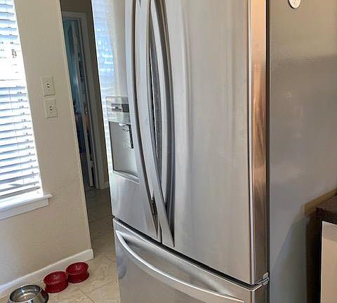 5th image of 210 Oak St #101