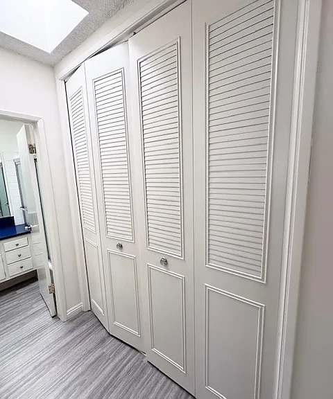 hallway walk-in closet
