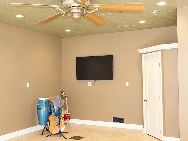 7713 Sayne Ln — Photo 28