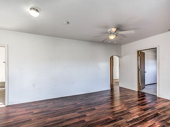 4th image of 1820 4th St