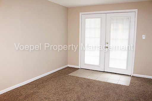 5th image of 18009 E 16th Ter N