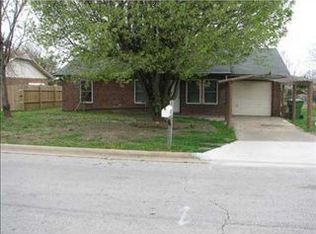 2708 N 4th St, Rogers, AR 72756