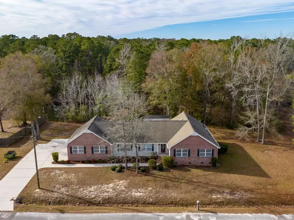 120 Oak Lane, Leland, NC 28451