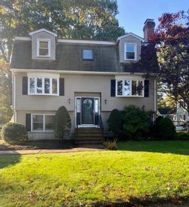 22 Glen Ave, Burlington, MA, 01803