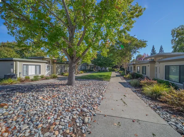 1221 Oakmont Dr APT 2, Walnut Creek, CA 94595