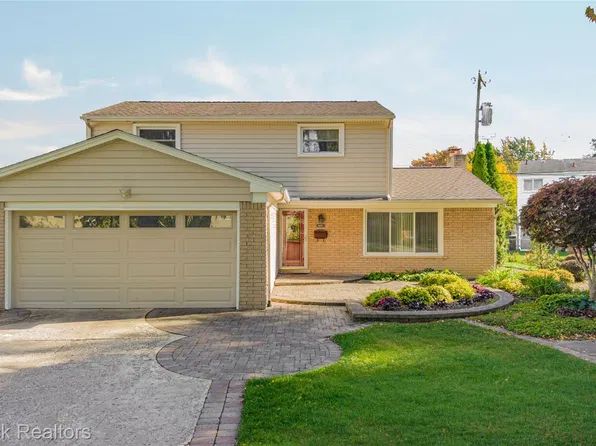 14591 Sherwood Ct, Oak Park, MI 48237