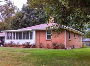 8616 Rockville Rd, Indianapolis, IN 46234