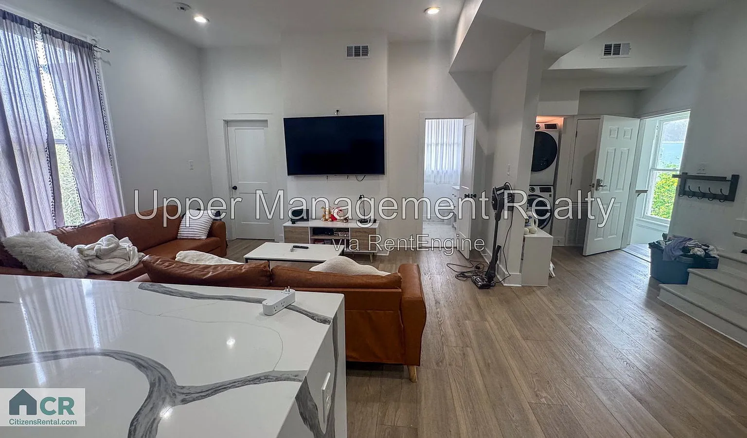 5 bed, 3.0 bath, $9,250 — Photo 4