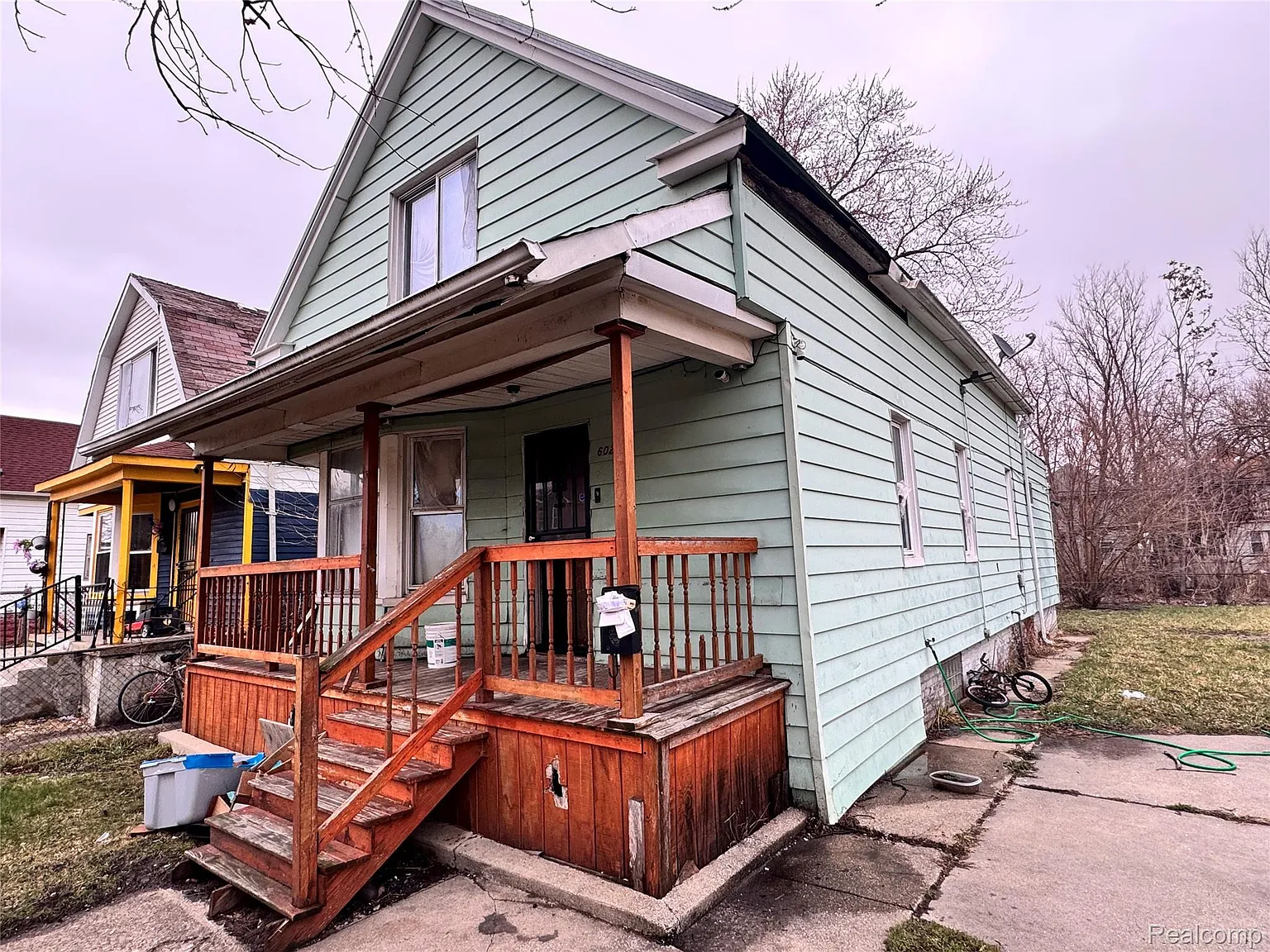 6026 Maxwell St photo 1