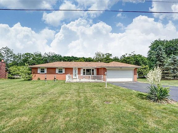 2nd image of 6622 Dawn St