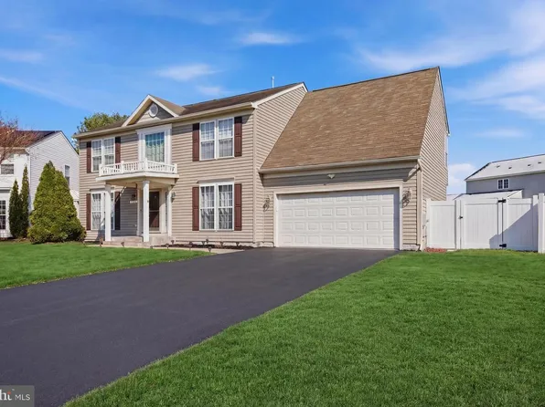 9167 Drawbridge Dr, Delmar, MD 21875