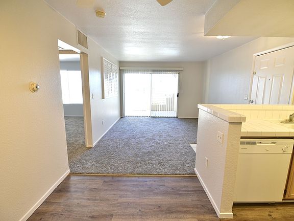 4th image of 1909 Mountain Hills Ct Unit 204