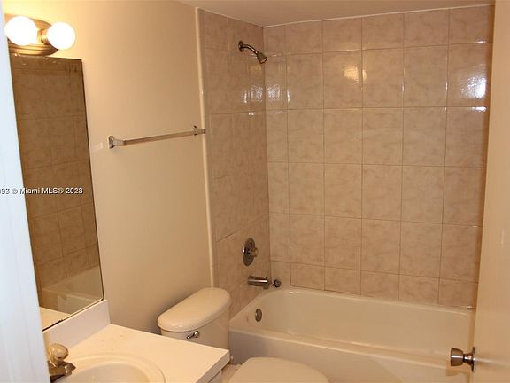 4th image of 8235 Lake Dr #3066