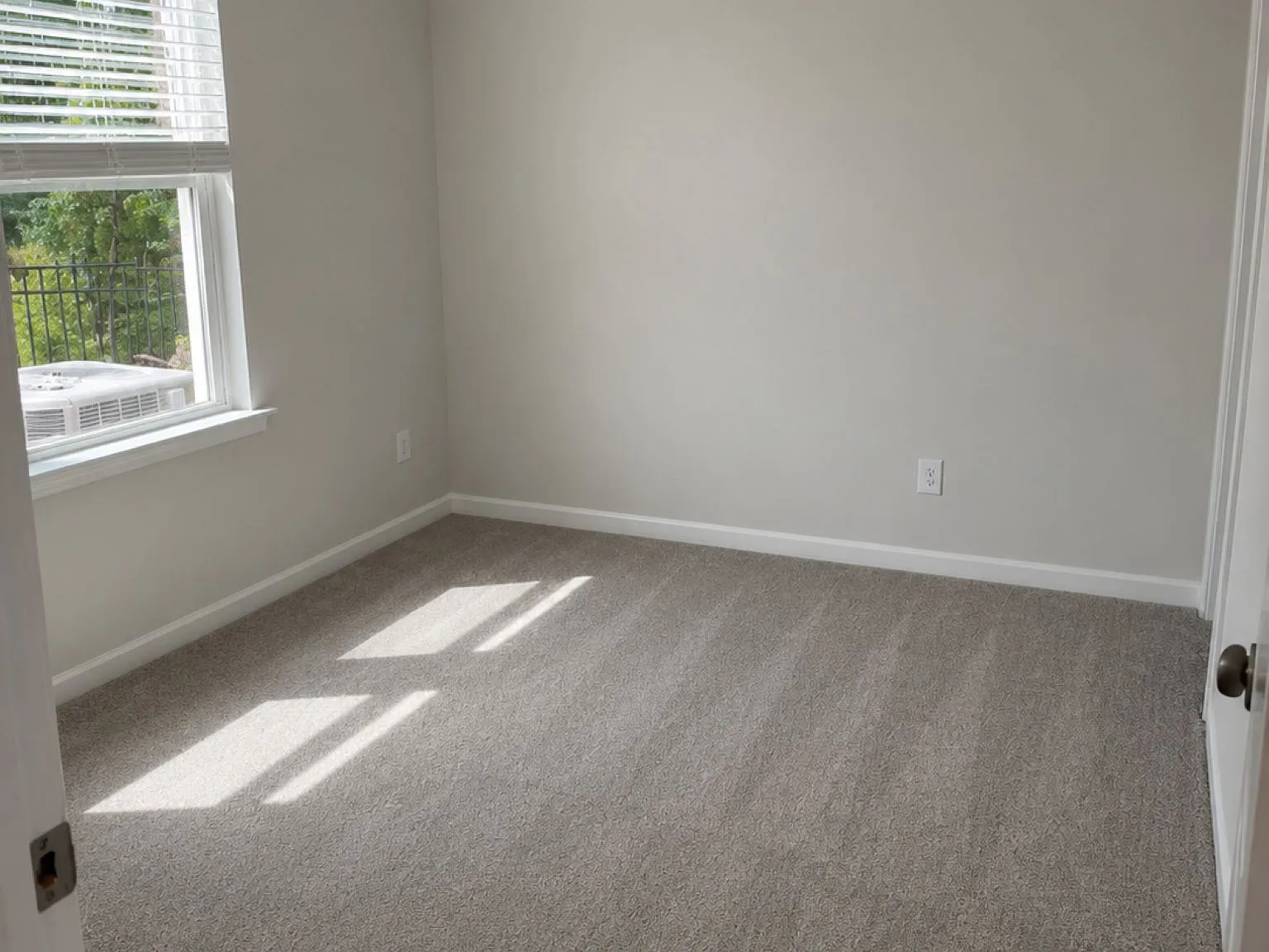 212 Ferebee Place - 1 — Photo 3