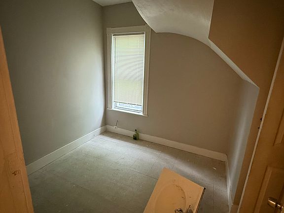 2nd image of 421 Geneva Ave APT 1