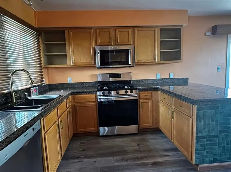 5484 Redding Rd — Photo 3