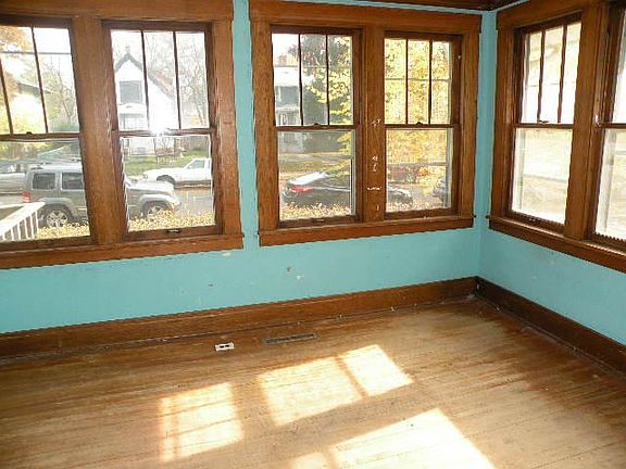 4th image of 4206 Wentworth Ave