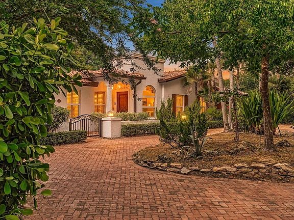 5th image of 898 Azalea Street