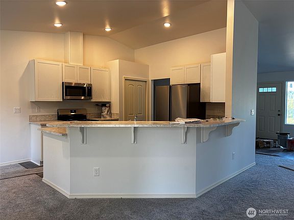4th image of 660 El Pozo Street