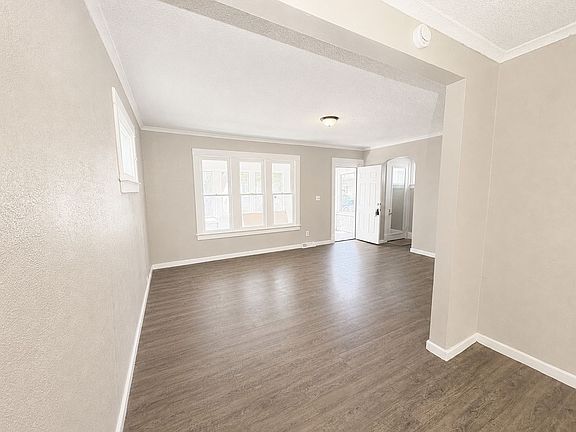 2nd image of 729 Utah St