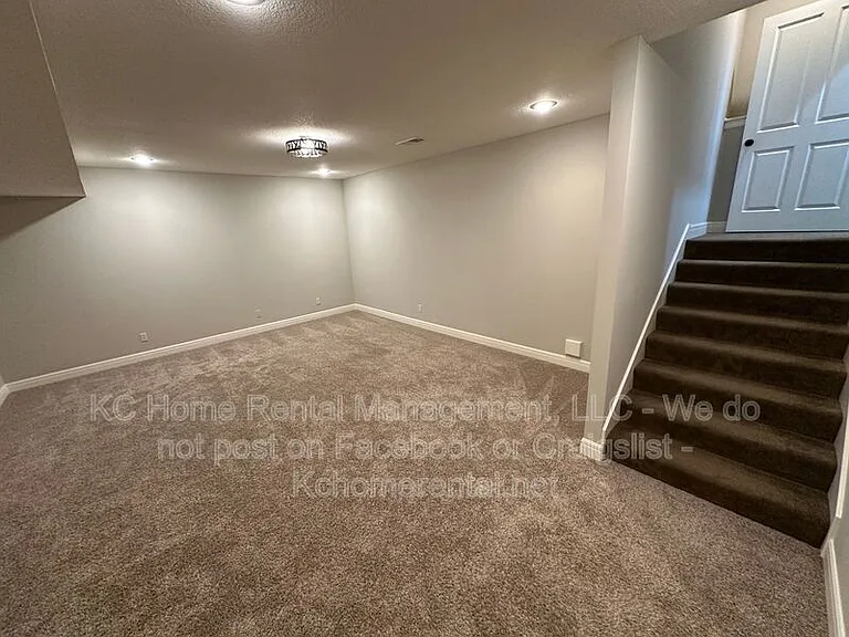 8608 W 165th Pl — Photo 36