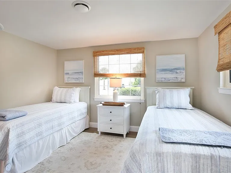 211 Island Cir — Photo 25
