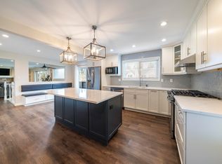 260 54a St, Delta, BC V4M3J3