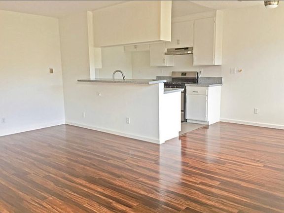 5th image of 15507 Vanowen St APT 24