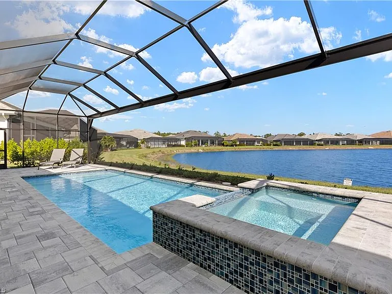 14265 Laguna Springs Ln — Photo 24