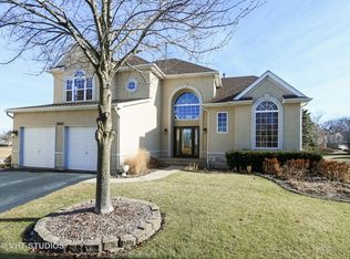3063 N Forrest Hills Ct, Wadsworth, IL