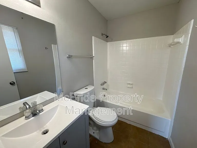 2941 Rollingwood Dr — Photo 8