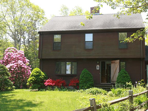 3rd image of 14A Earl Road