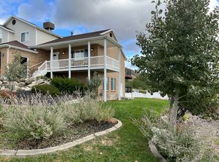 1474 E Carrie Dr, Fruit Heights, UT 84037