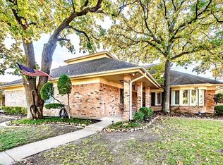 2520 Radcliffe Dr, Arlington, TX 76012