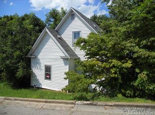 130 N Main St, Canton, NC 28716