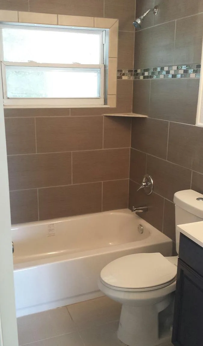 3 bed, 776 sqft, $1,950 — Photo 3