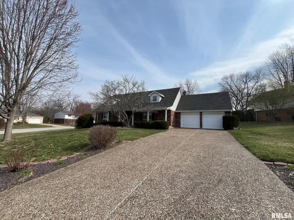 1201 Fundy Rd, Quincy, IL 62301