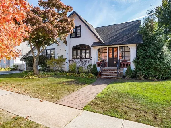 27 Birch Drive, Merrick, NY 11566