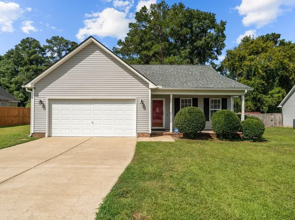 4910 Laurelwood Pl, Fayetteville, NC 28306