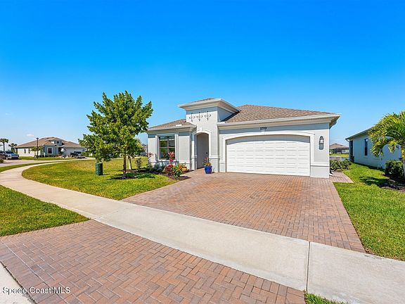4th image of 2709 Millennium Cir