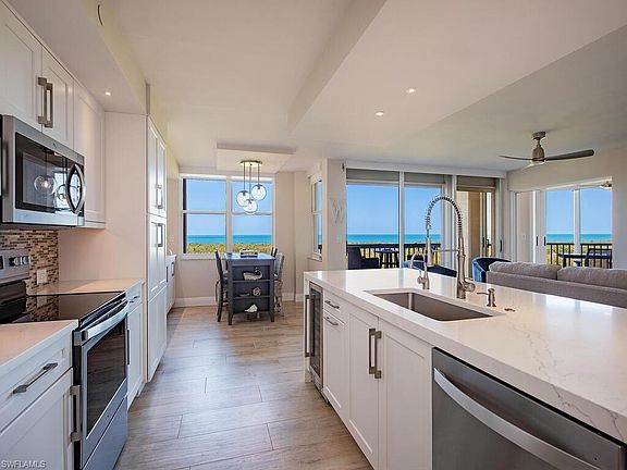 4th image of 6585 Nicholas BLVD #803