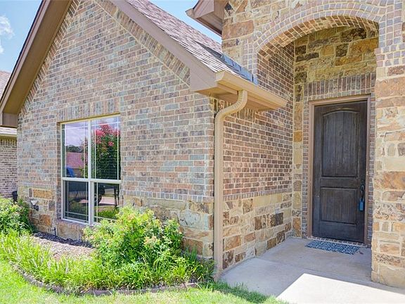 3rd image of 18874 Elderberry Ct
